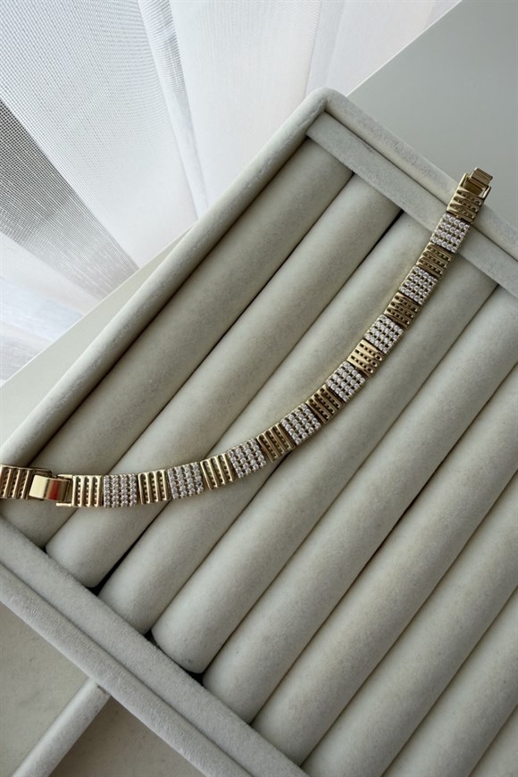 Xupıng Zirkon Taş Ve Plaka Kutu Model Bileklik 