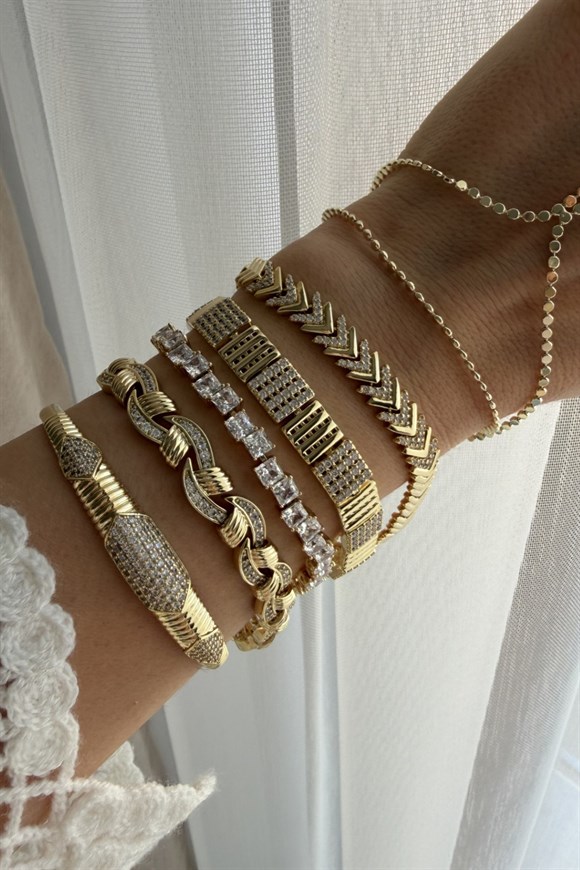 Xupıng Zirkon Taş Ve Plaka Kutu Model Bileklik 