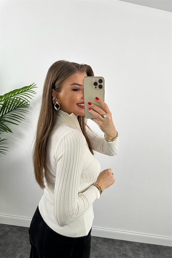 Yakası Fermuarlı Dik Yaka Fitilli Balıkçı Triko Ekru