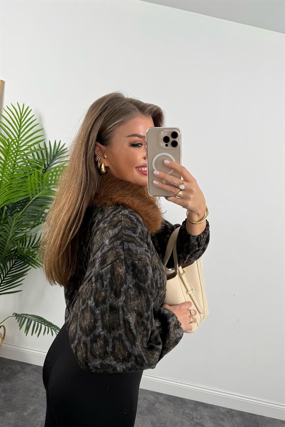 Yakası Kürklü Yünlü Kumaş Leopar Bomber Ceket