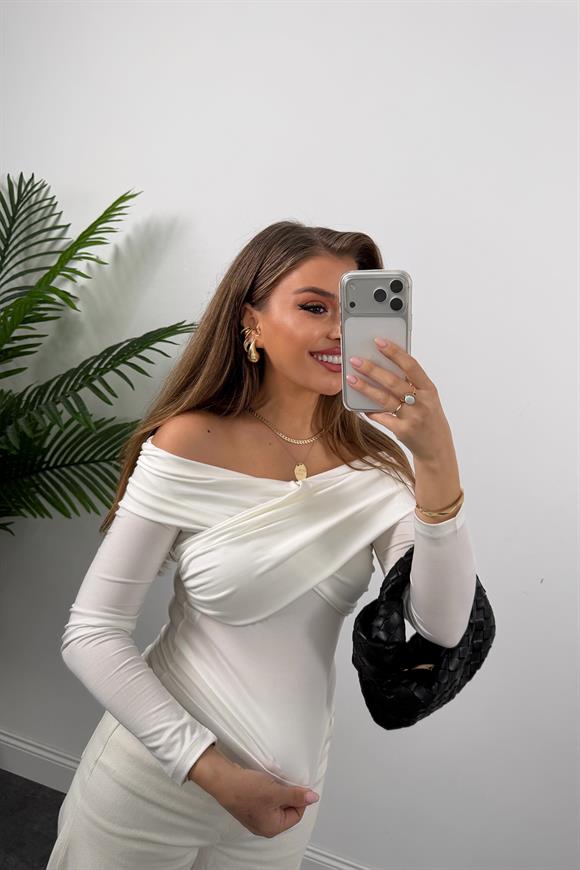 Zra Model Çapraz Yaka Likralı Sanddy Bluz Ekru