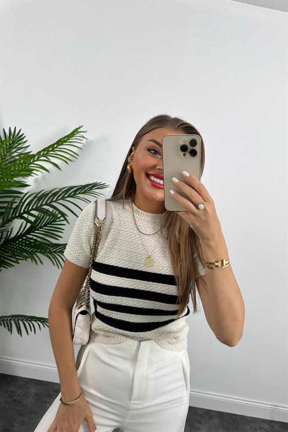 Zra Model Omuzu Düğmeli Çizgili Triko Bluz