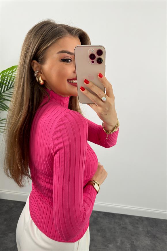Zra Model Yaka Detaylı Çelik Triko Fuşya