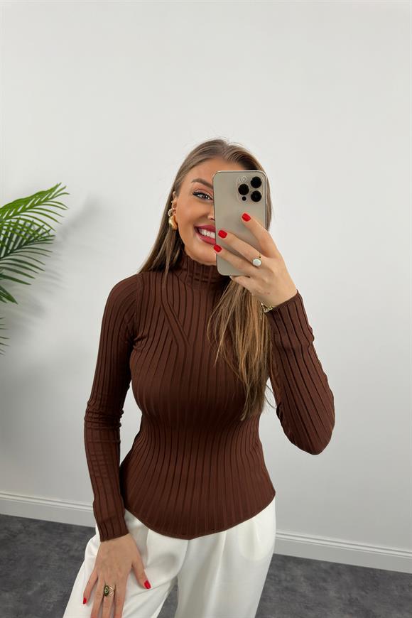 Zra Model Yaka Detaylı Çelik Triko Çikolata Kahve 