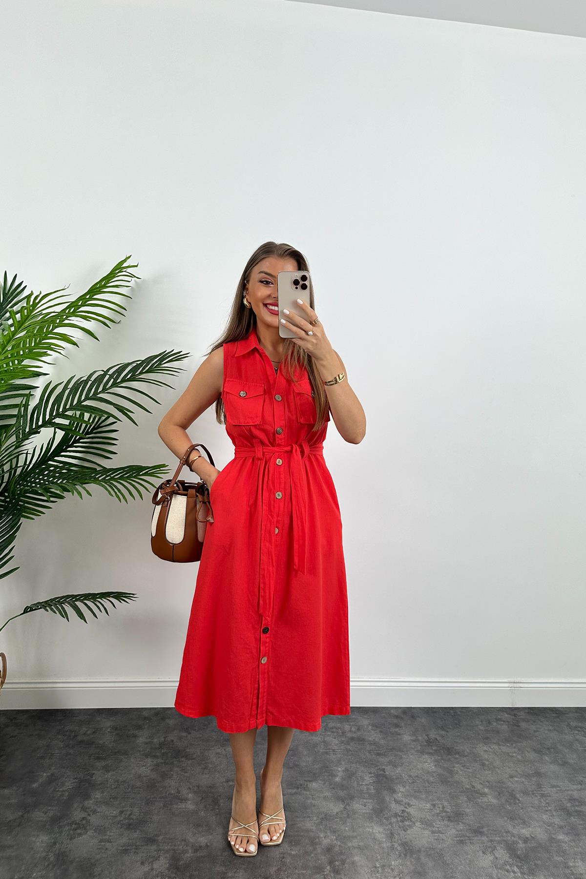 1. Sınıf Kalite Tok Keten Ahşap Düğmeli Midi Boy Elbise Mercan