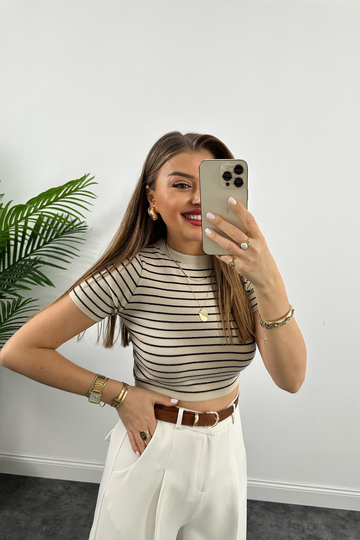 1. Sınıf Kalite  Massi Model Crop Boy Kısa Kol Marin İpek Merserize Krem