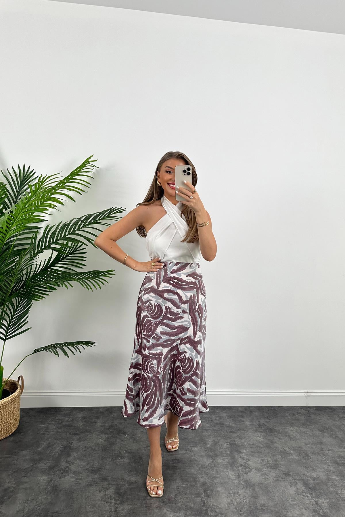 1. Sınıf Kalite Dışı Saten İçi Viskos Özel Dokulu Midi Boy Mürdüm Beyaz Desenli Etek