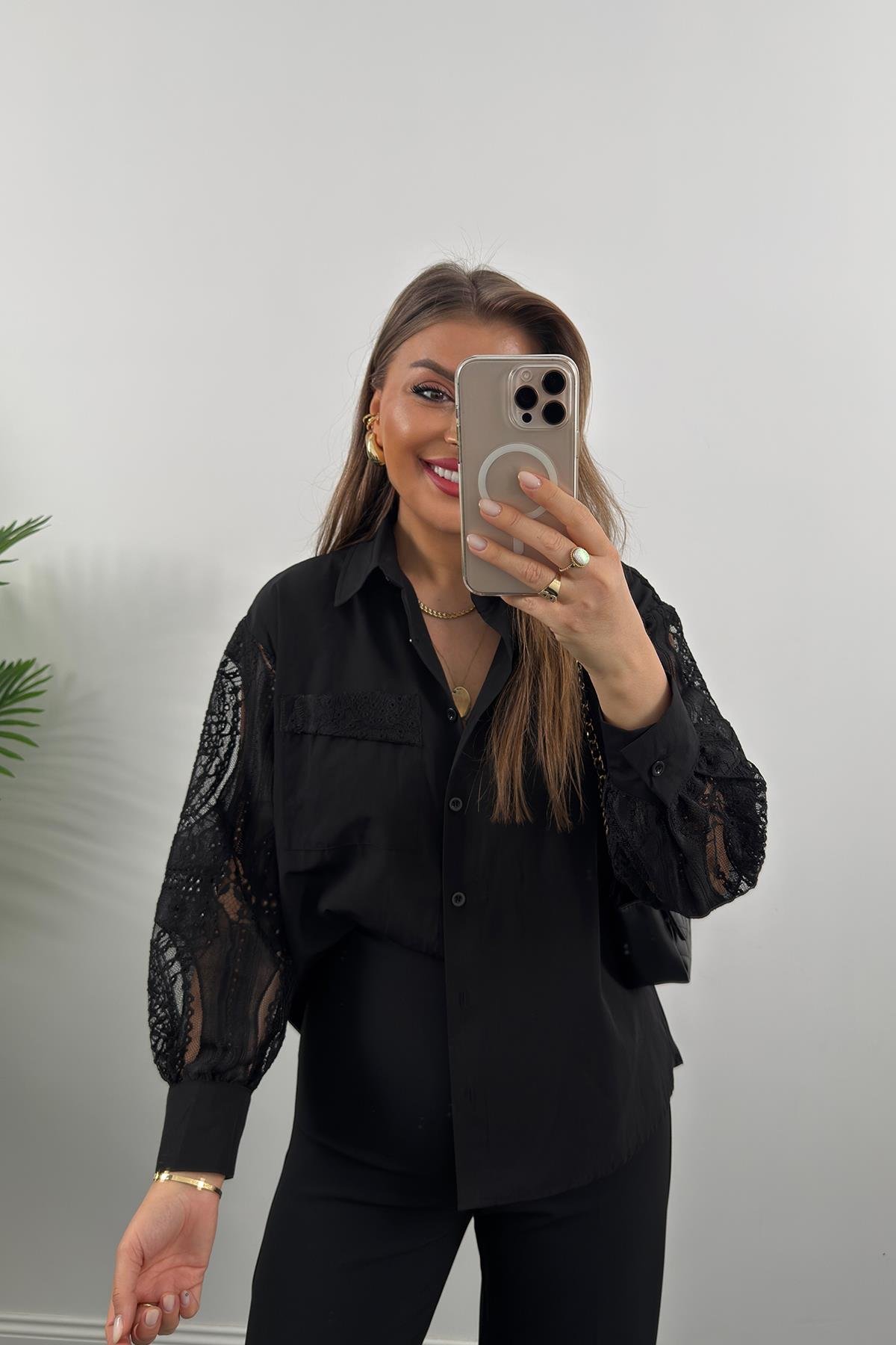 Bebe Marka Kolları Dantel Tasarım Gömlek Siyah