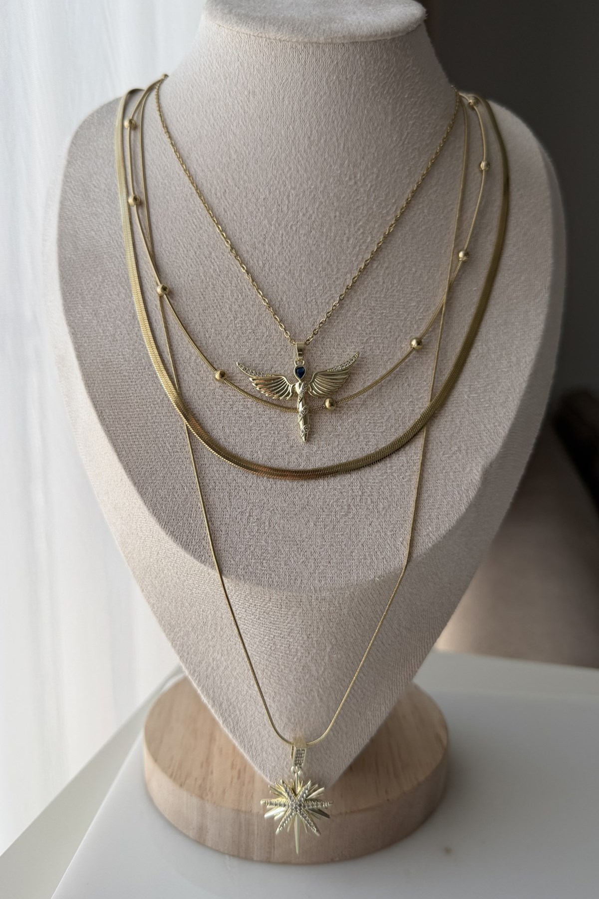 Çelik Melek Model Set Kolye