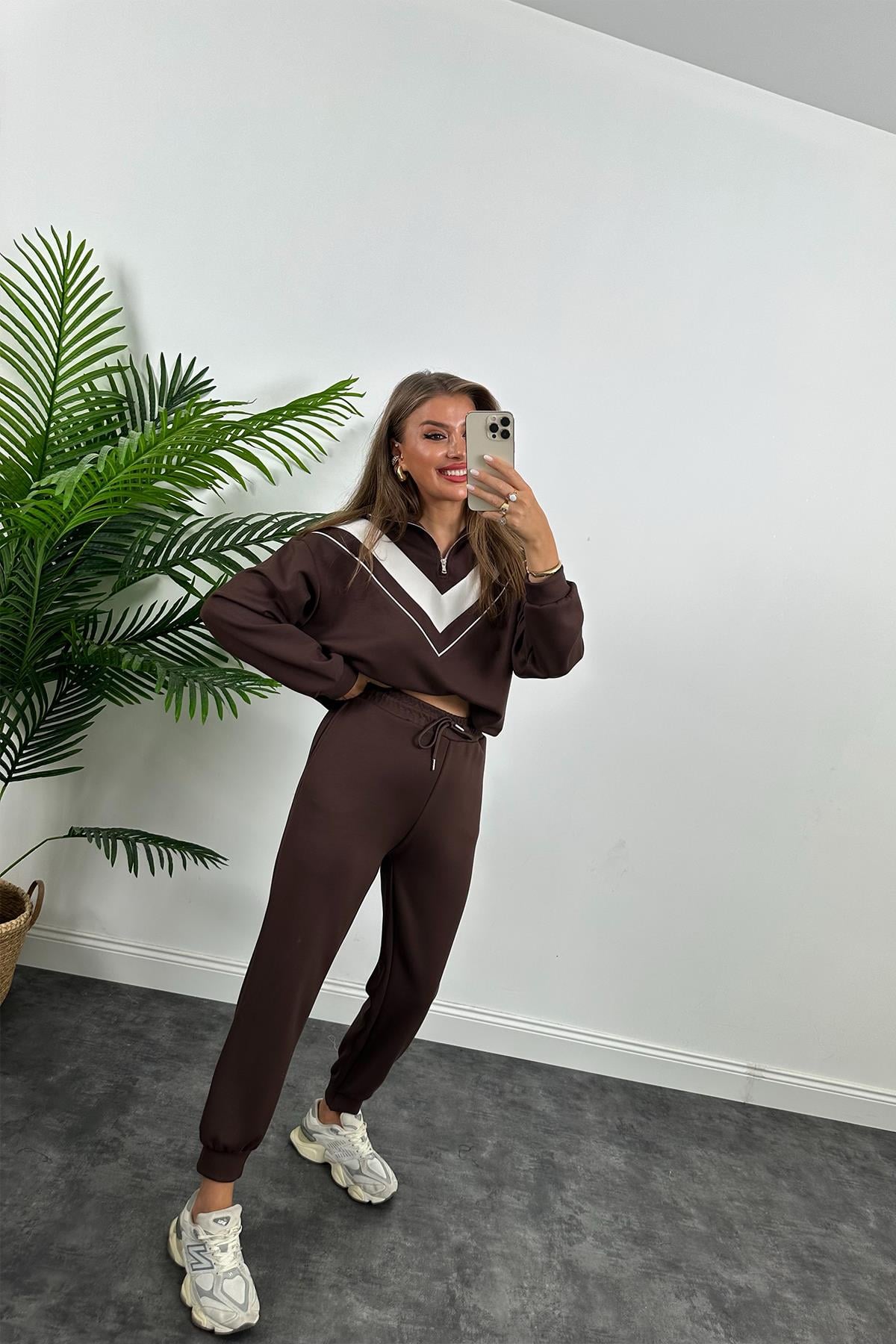 Fermuarlı Şeritli 1. Sınıf Kalite Oysh Model Modal  Kumaş Takım Kahverengi