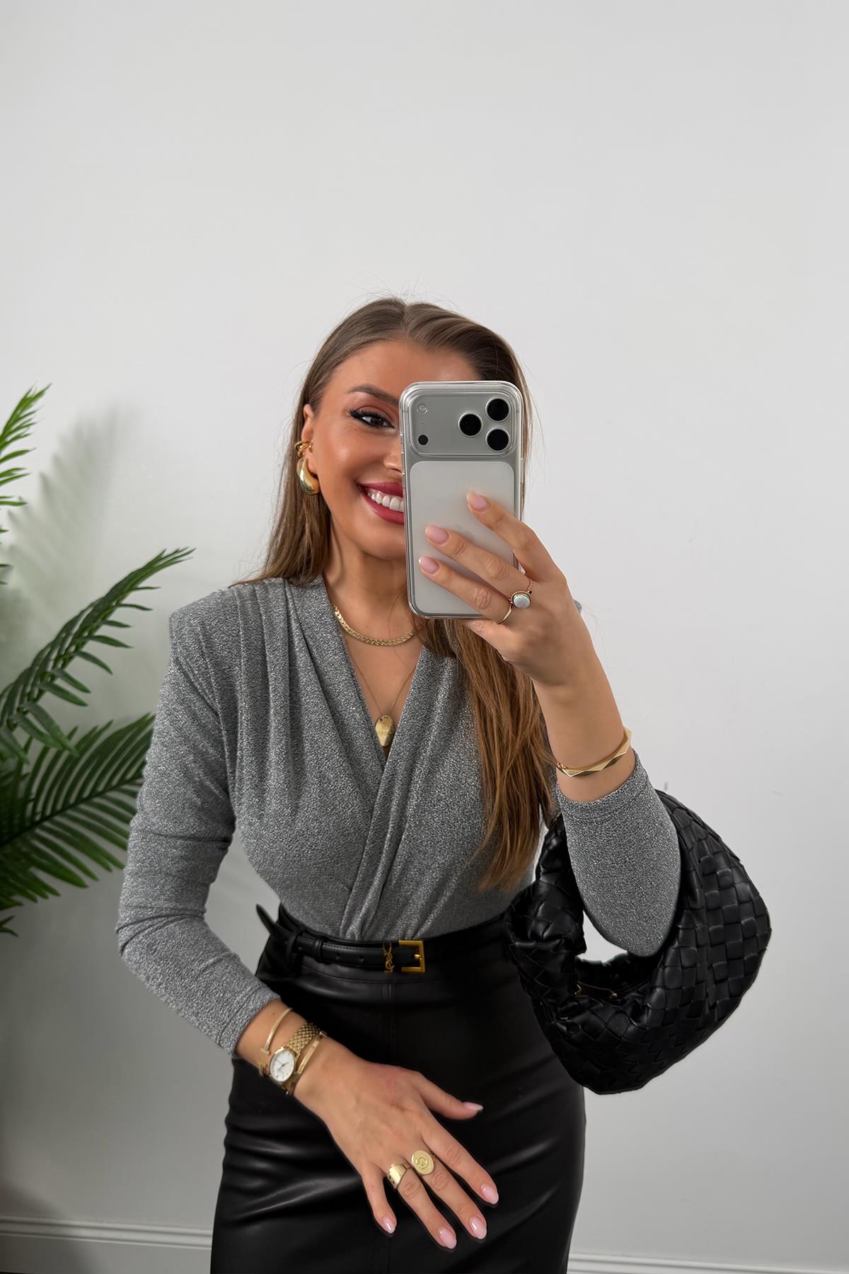 Likralı Vatkalı Işıltılı Boydsuit Gümüş
