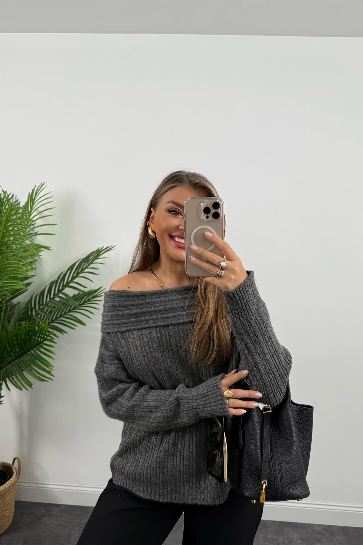 Madonna Yaka Basic Yumoş Kazak Antrasit