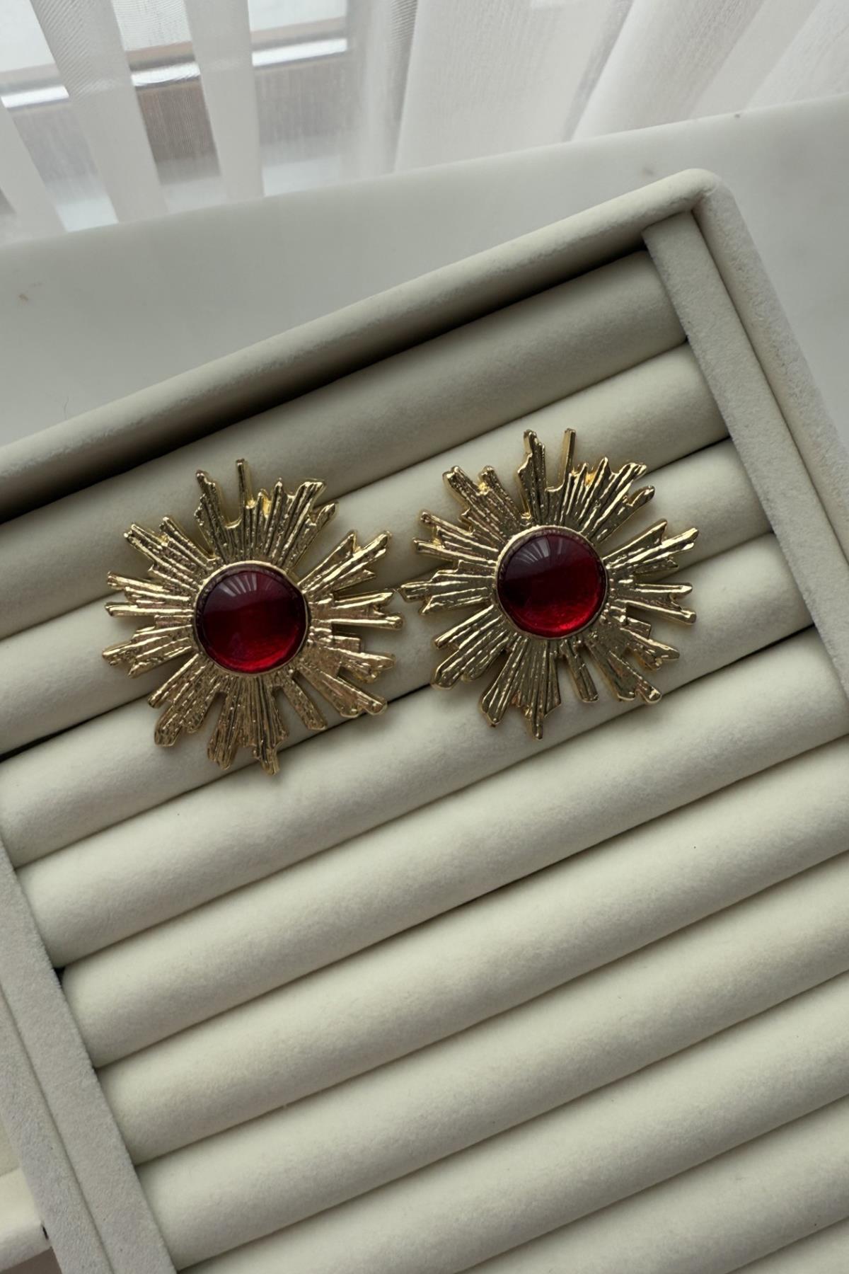 Marka Model Bordo Güneş Küpe