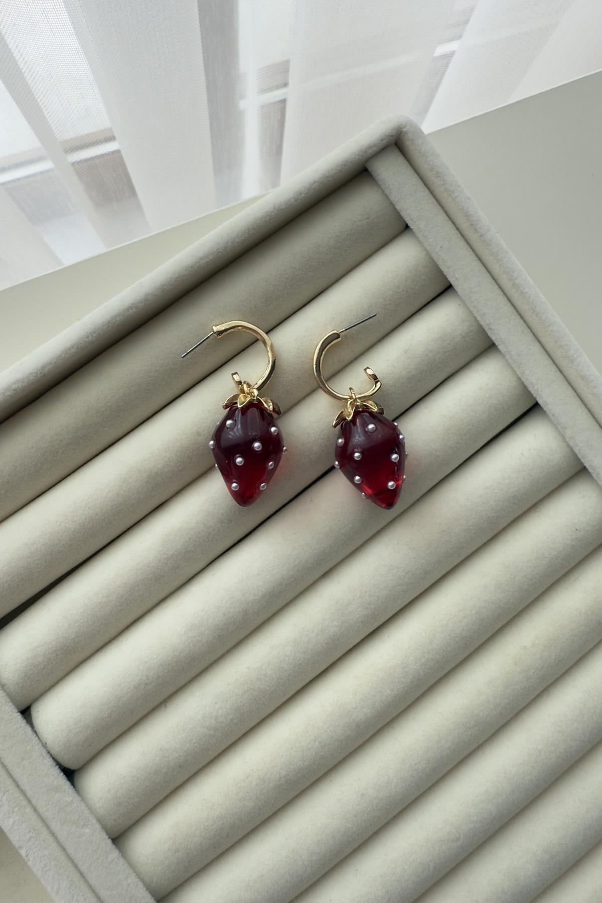 Marka Model Çilek Küpe