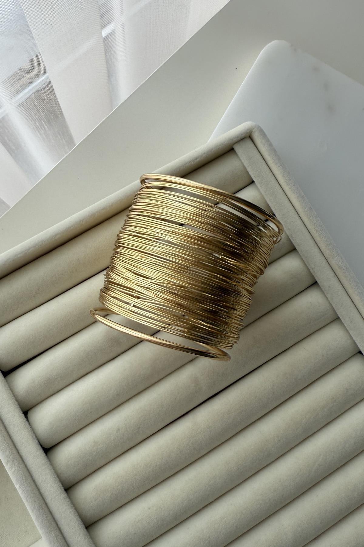 Özel Seri Çoklu Görünümlü Geniş Tel Kelepçe