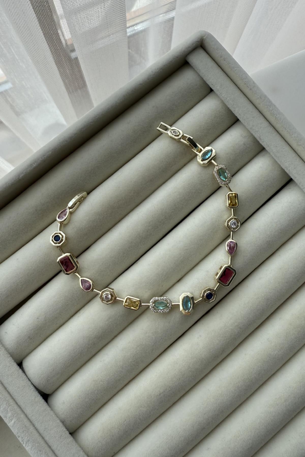 Özel Seri Marka Model Renkli Taşlı Bileklik