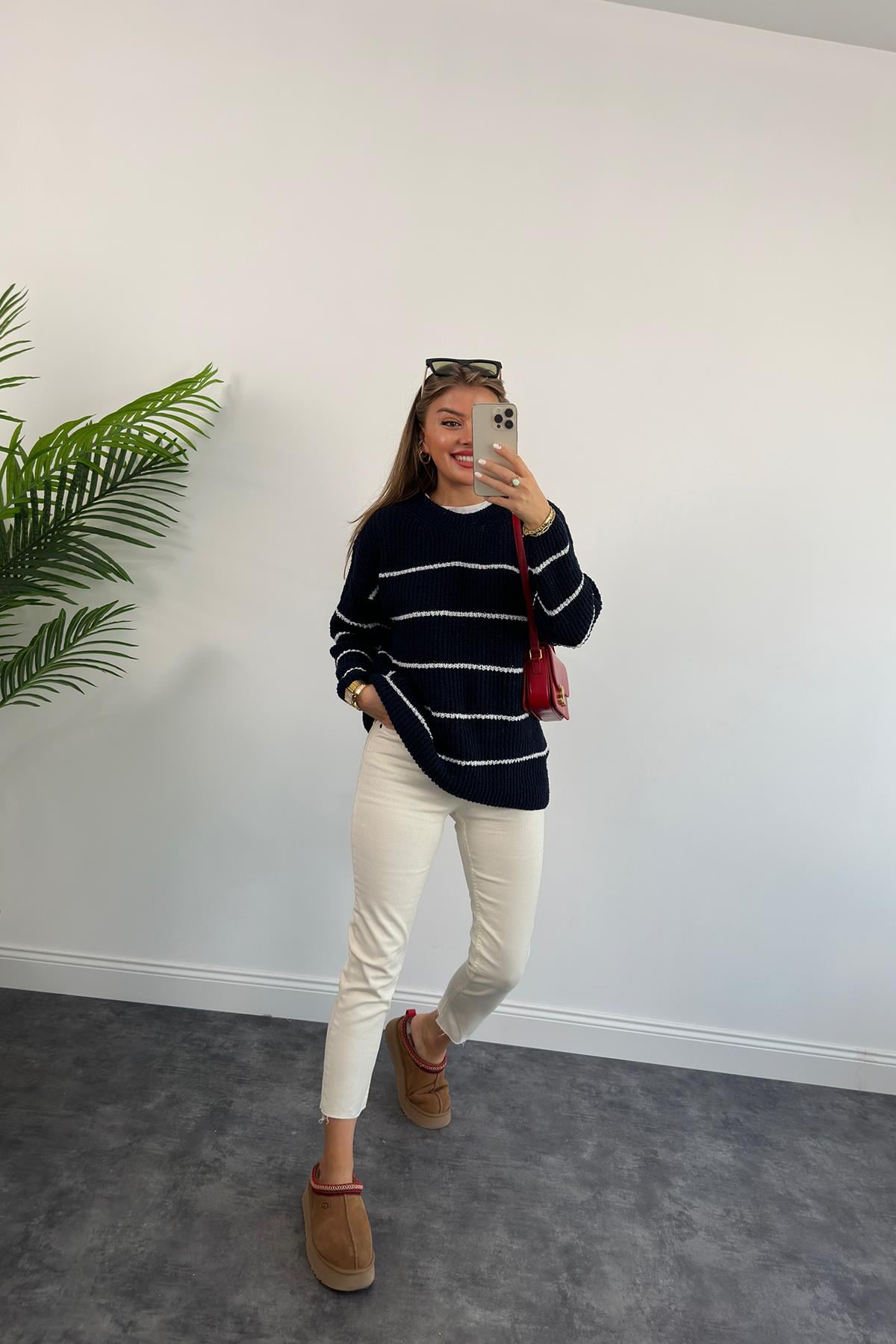 Poema Premium Kesik Paça Boyfit Jean Ekru