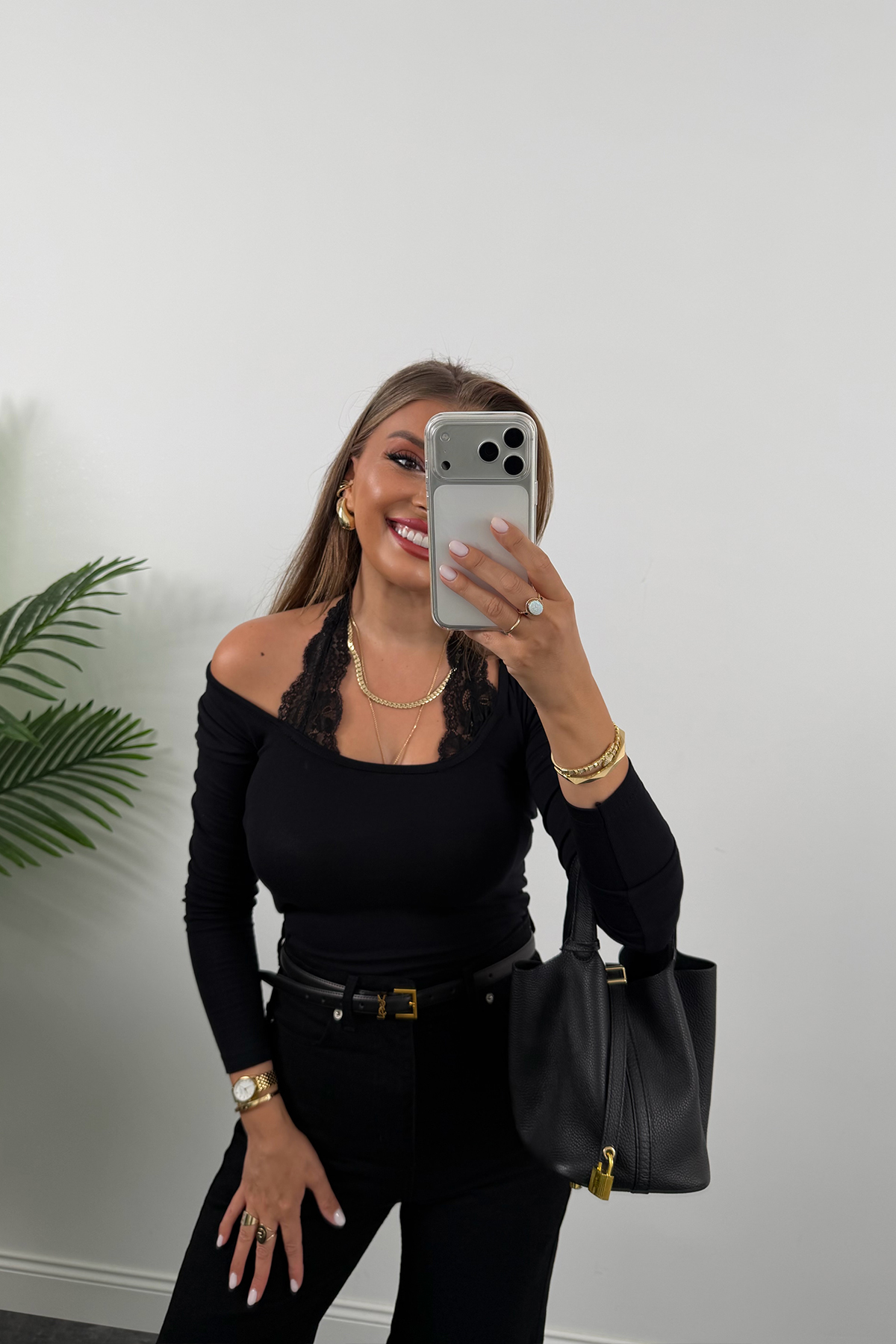 Premium Seri Boynu Dantel Detaylı Likralı Bluz