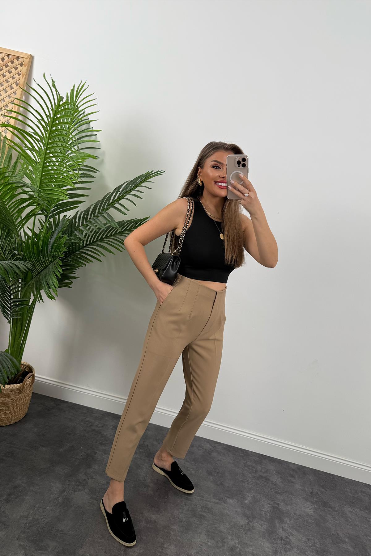 Premium Seri Double Kumaş Arka Beli Lastikli Flatolu Pantolon Camel