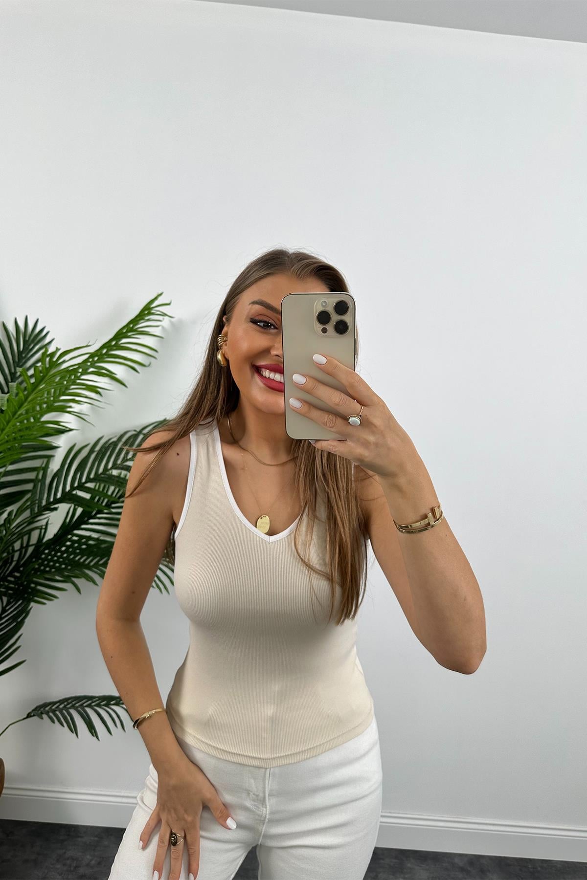 1. Sınıf Kalite Massi Model Tam Pamuklu V Yaka Biyeli Atlet Taş