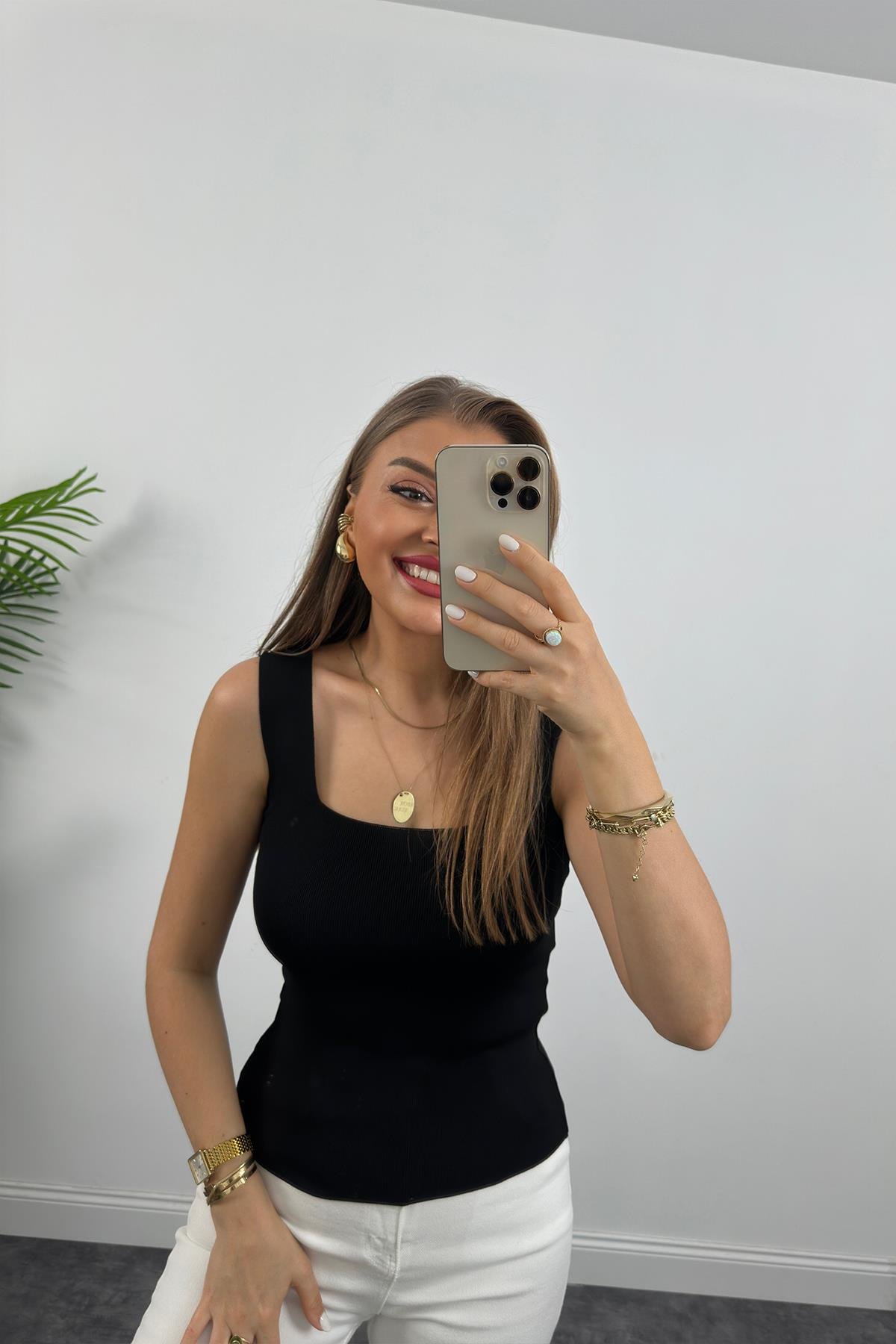 Uzun Boy Elit Triko Kare Yaka Likralı Atlet Siyah