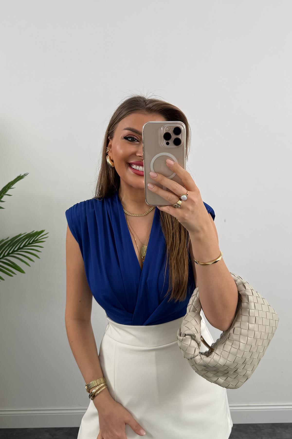 Vatkalı Likralı Sıfır Kol Drapeli Bodysuit Sax Mavi