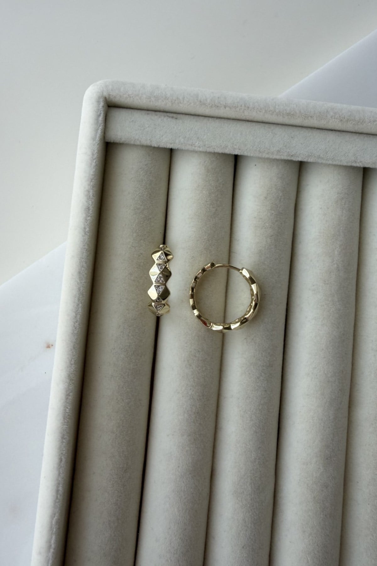 Xupıng Baklava Model Halka Küpe