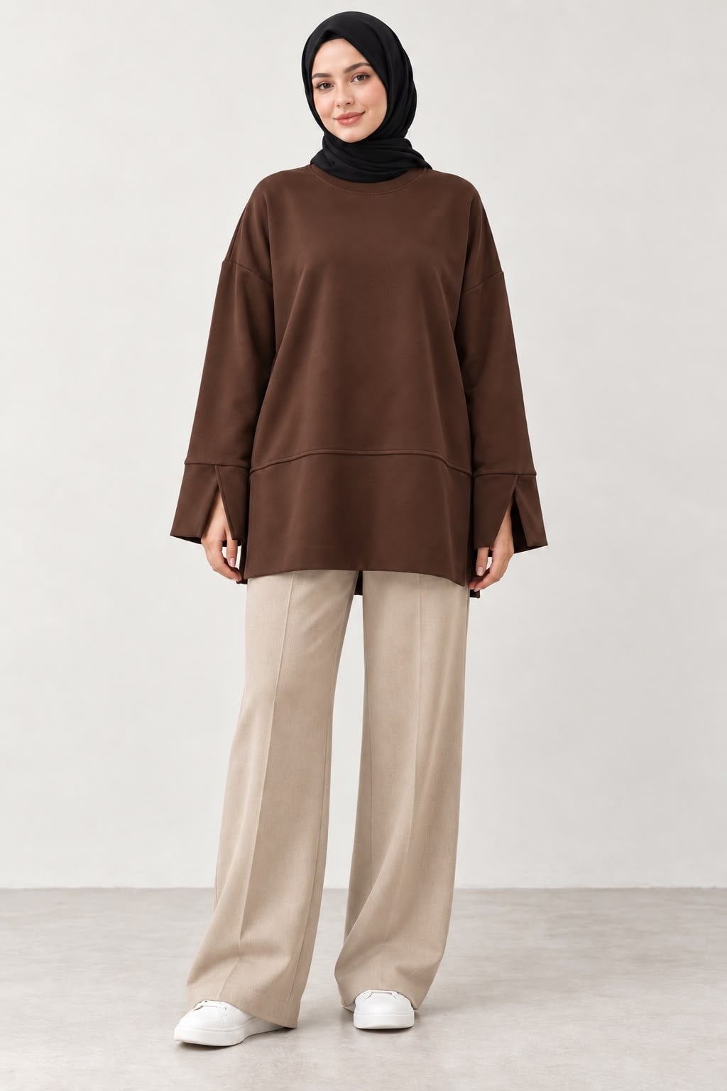 Kadın Kahverengi Yanı Ve Kolu Yırtmaçlı Oysho Kumaş Sweatshirt