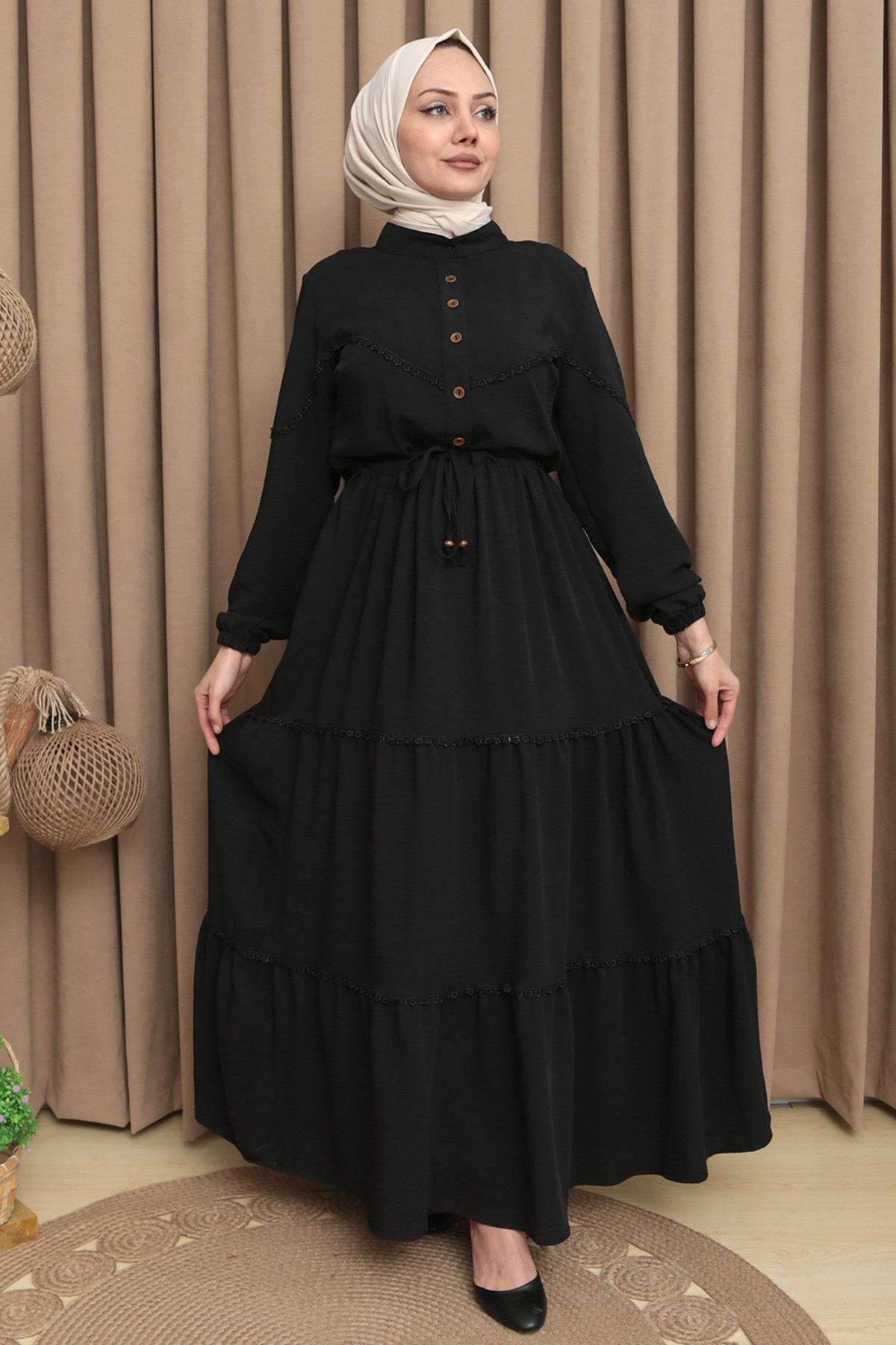 Kadın Siyah Büzgülü Düğmeli Ayrobin Elbise