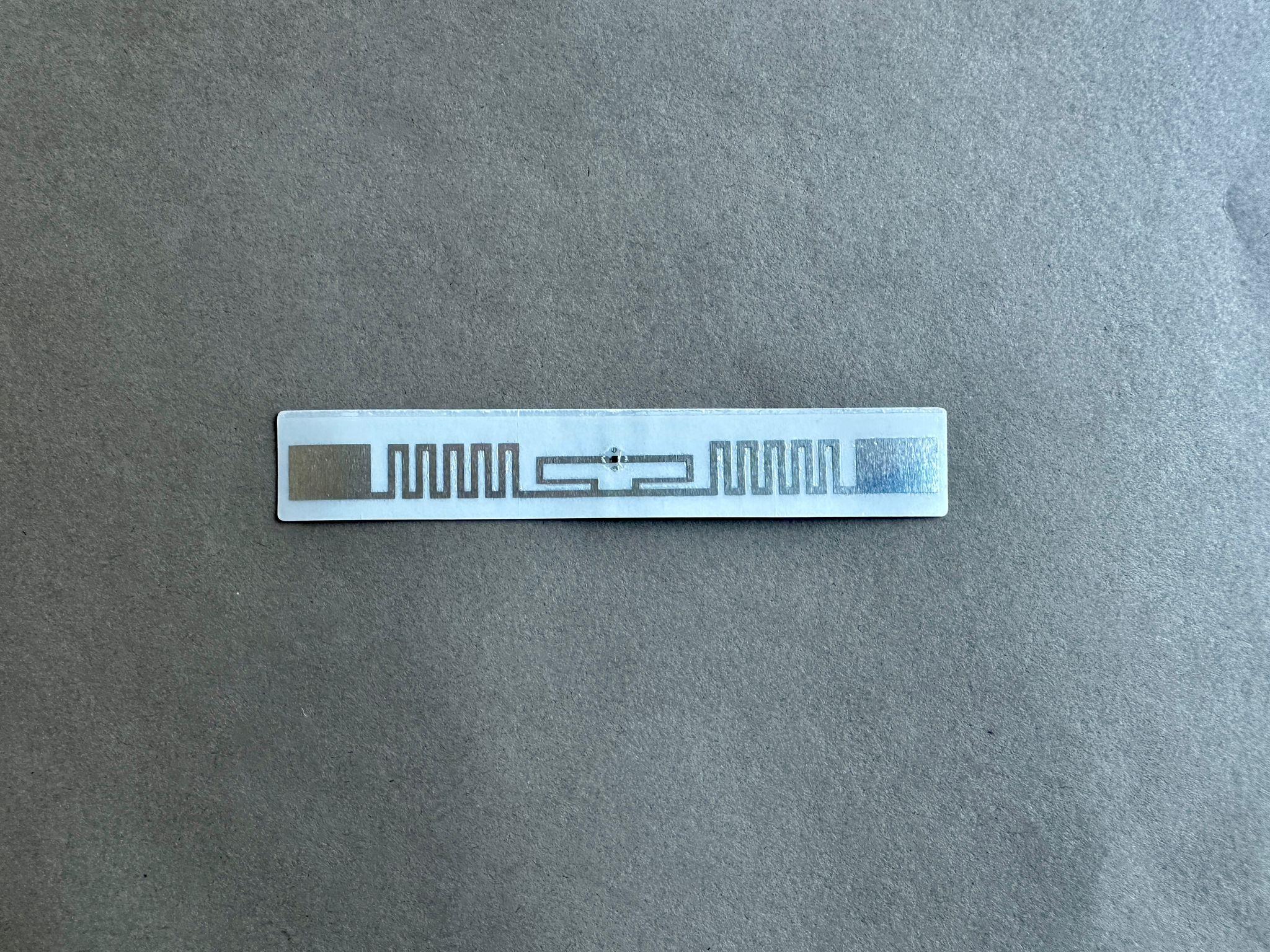 RB26 UHF RFID Etiket