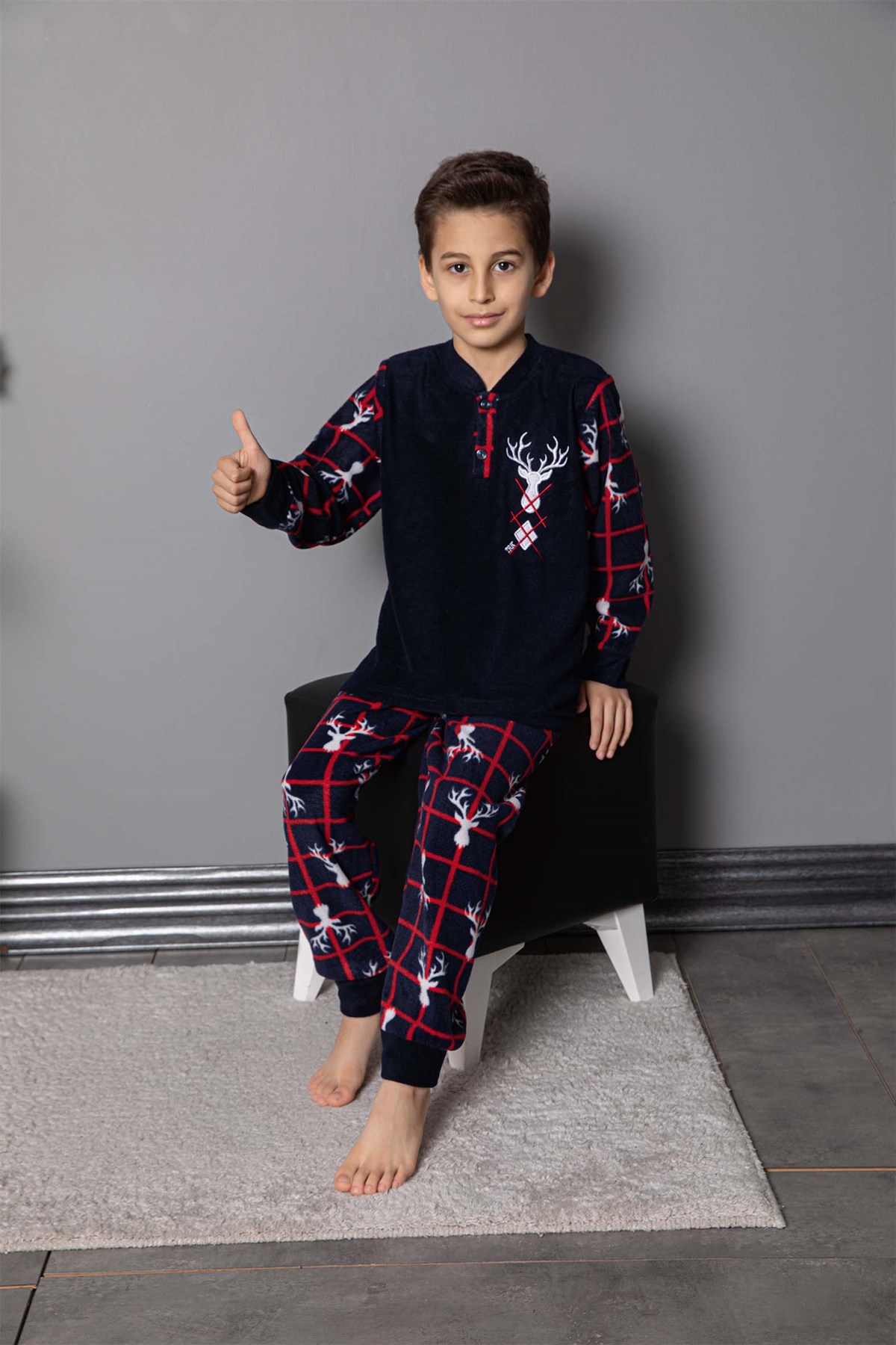 Erkek Çocuk Gez Garson Boy Geyik Desenli Pamuklu Kışlık Kalın Polar Pijama  Takımı 2691-Lacivert