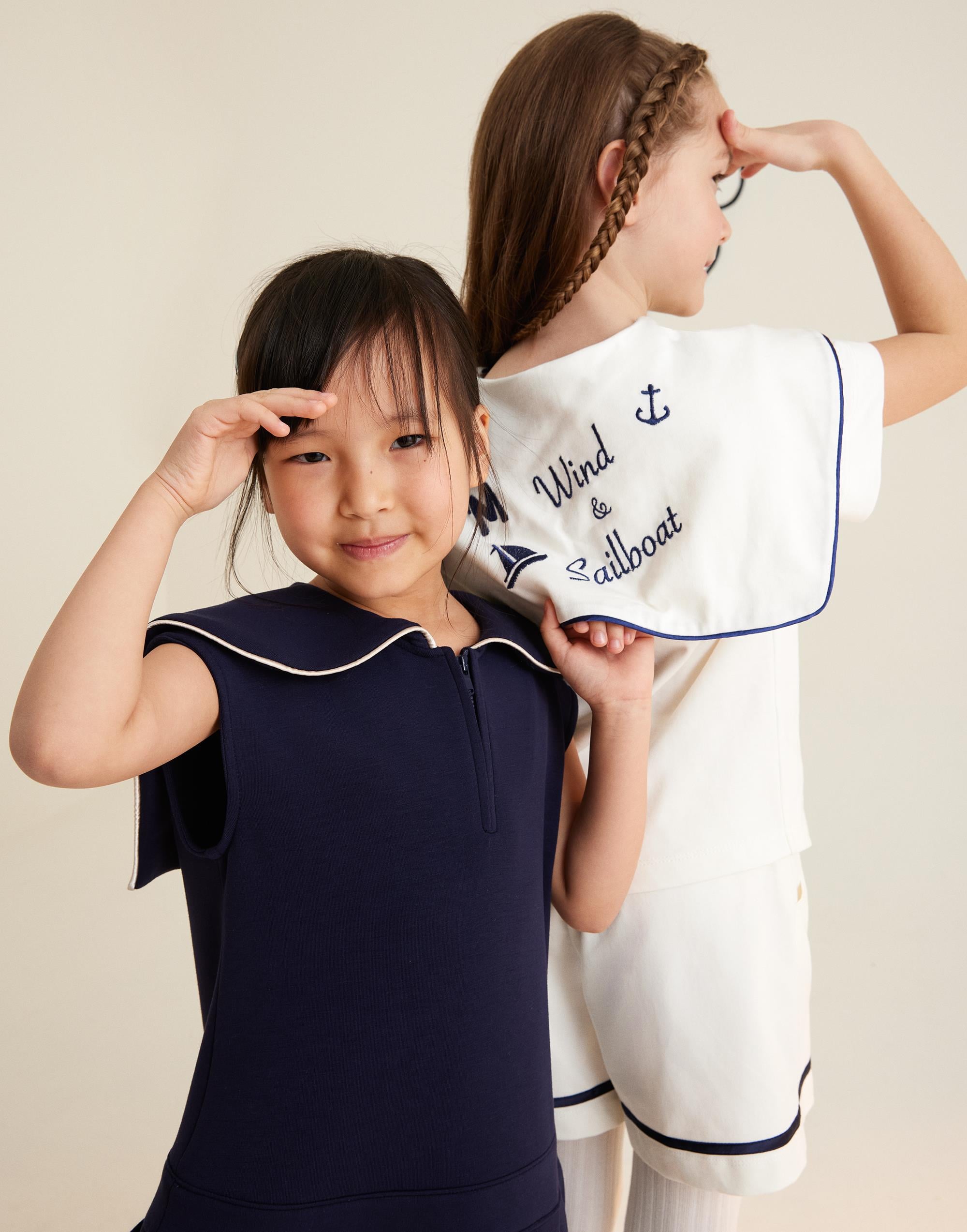YUVARLAK YAKA DENİZCİ DİKİLİ YAKA AKSESUARI NAKIŞ DETAYLI T-SHIRT - junior, designer dresses, bachelorette, party dresses and graduation dresses.