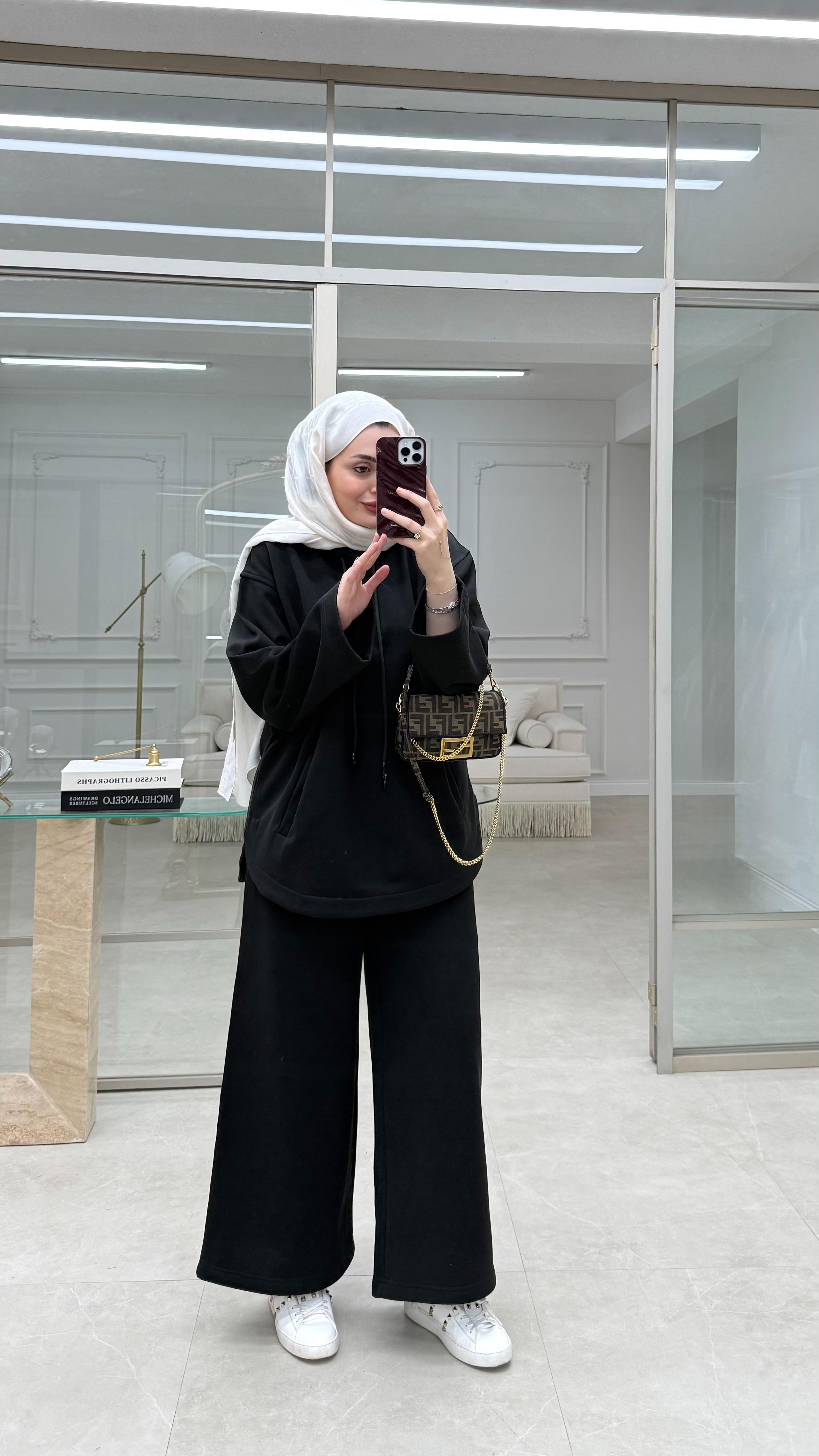 Boğazlı Üç İplik Takım Siyah