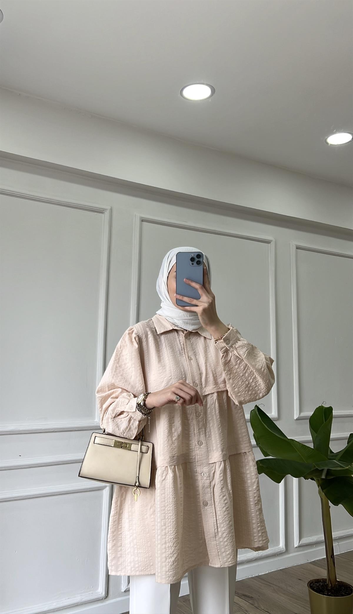 Bej - Fırfırlı Gofre Gömlek