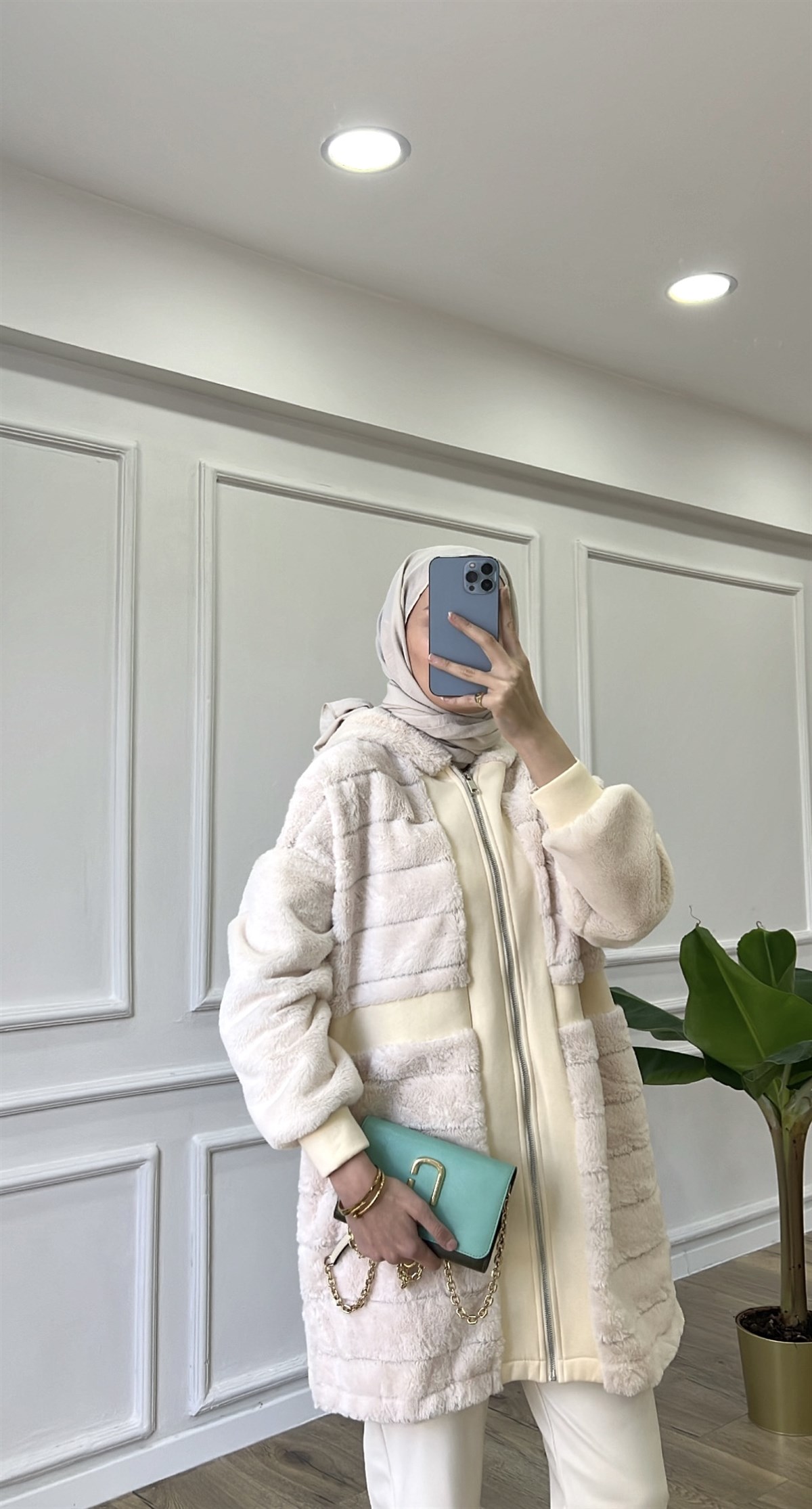 Bej Kürklü - Hırka / Ceket 