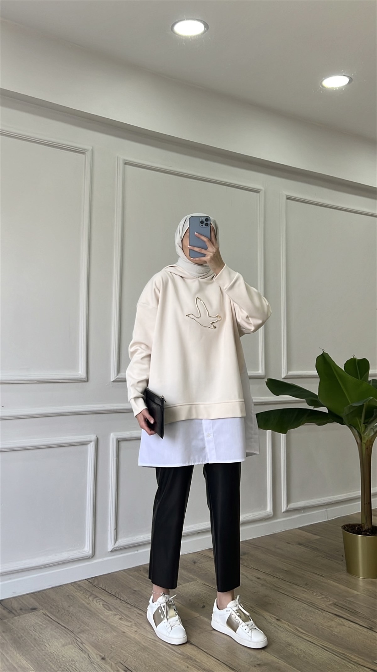 Bej Kuş Baskılı Sweatshirt 