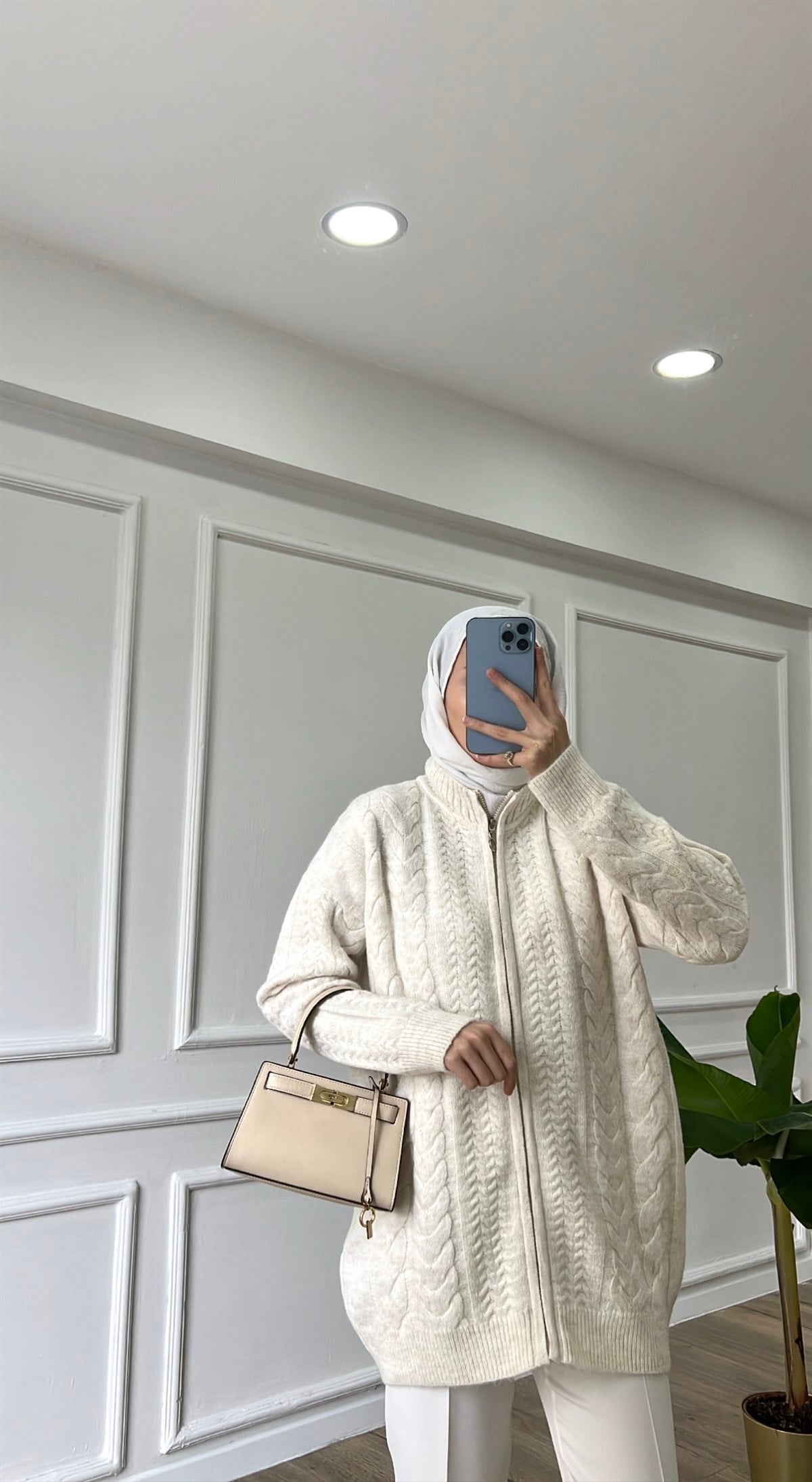 Bej - Örgülü Hırka 