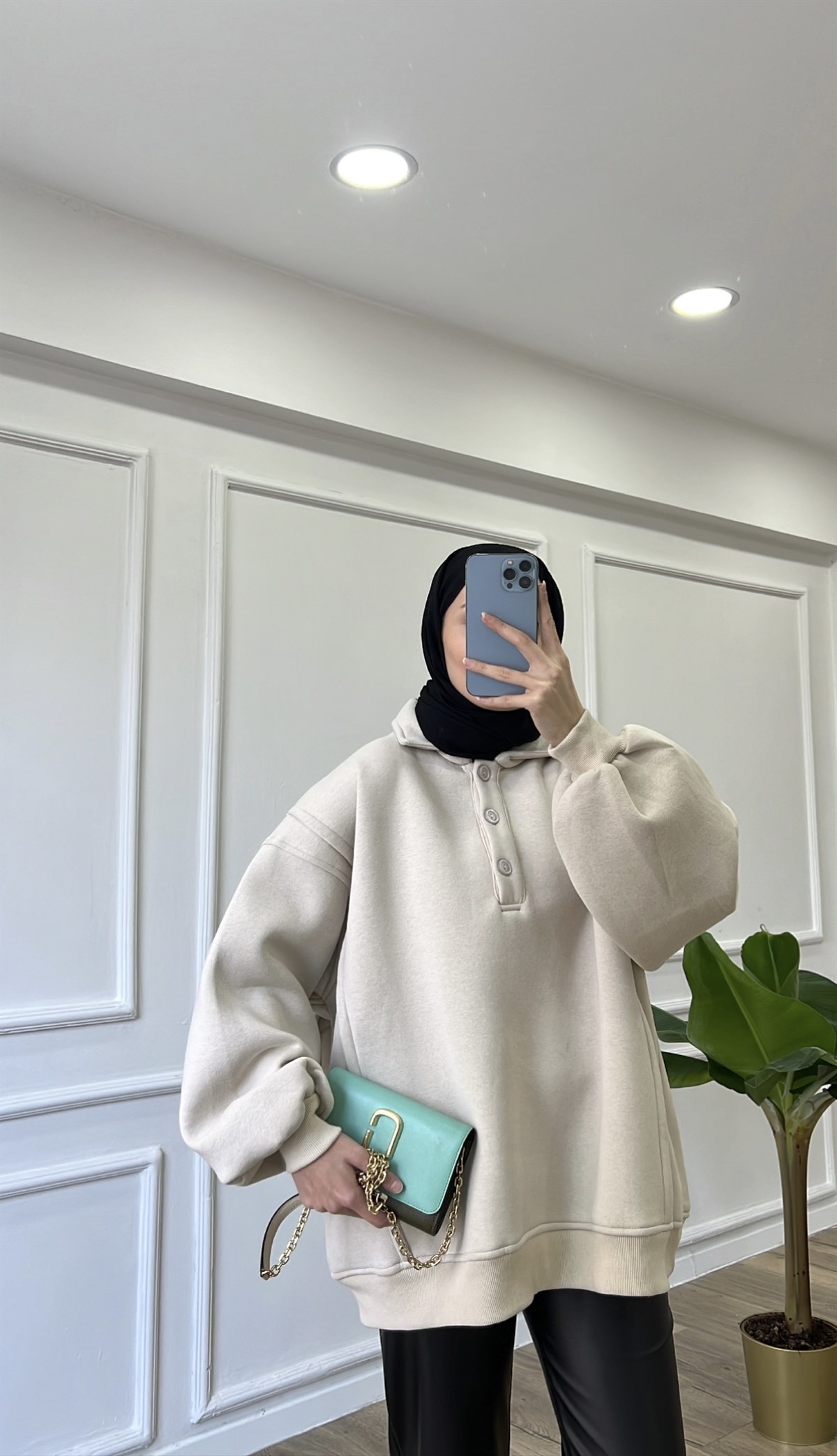 Bej - Polo Yaka Sweatshirt