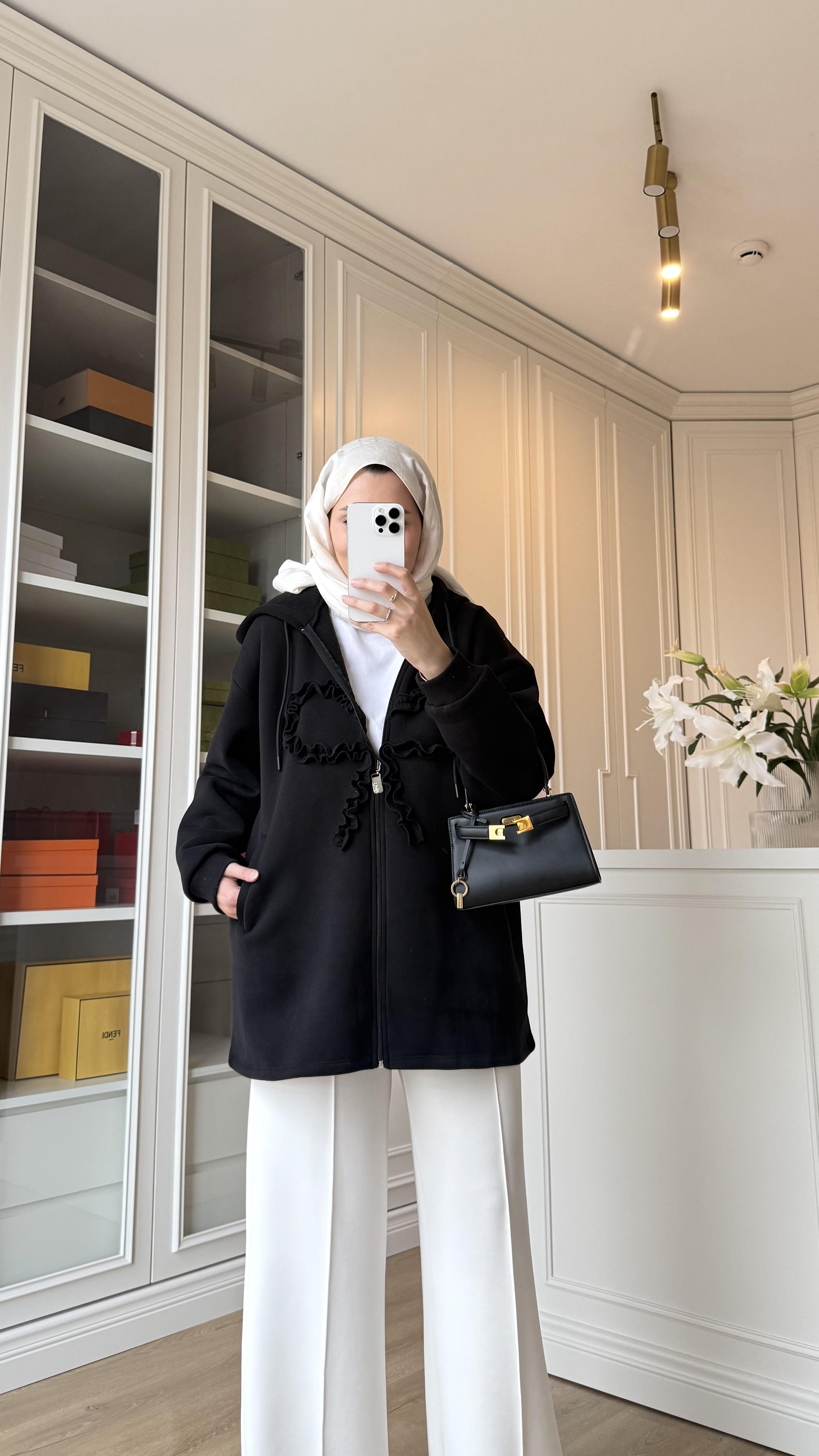 Fiyonk Detaylı Hırka Lacivert
