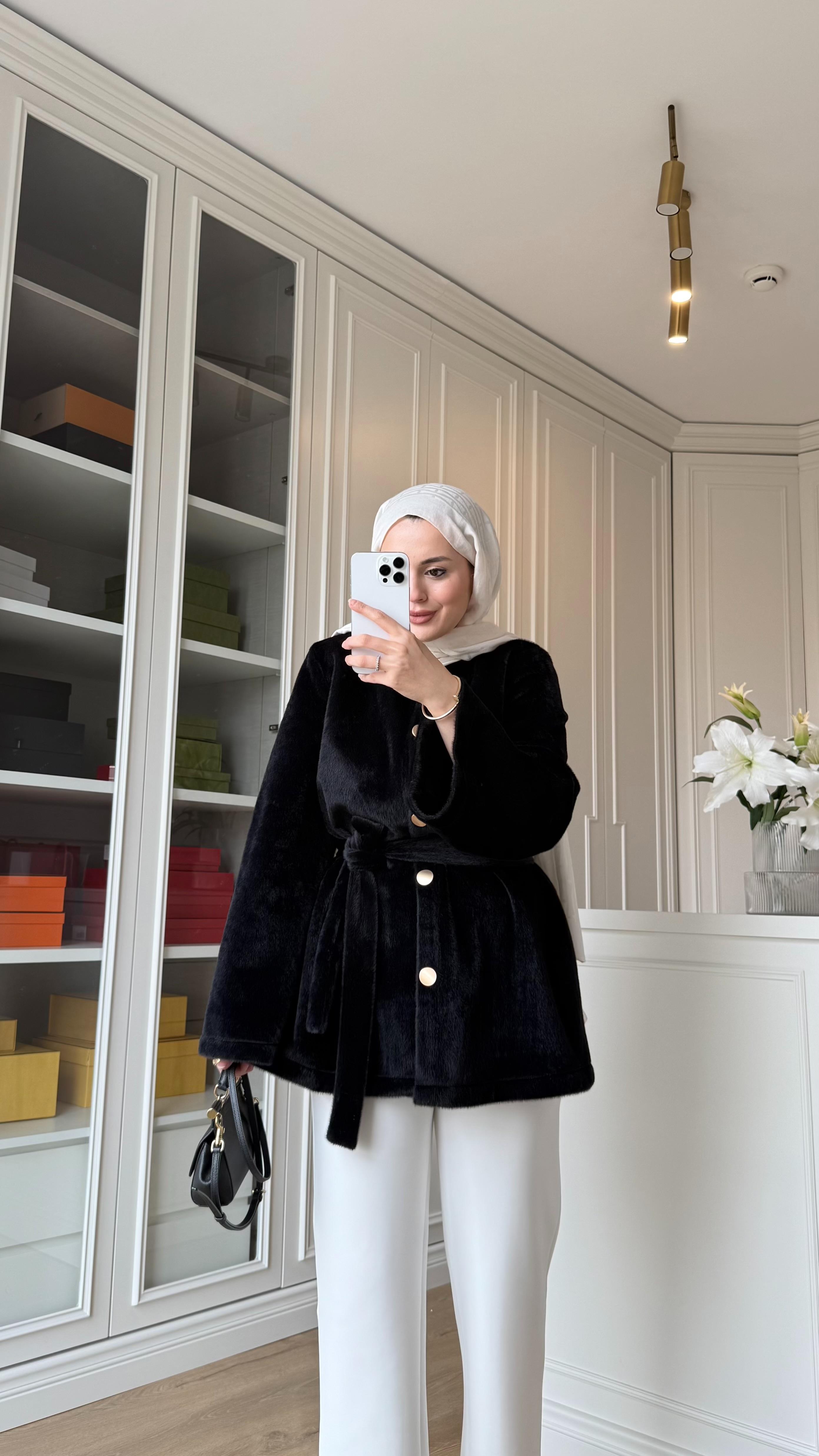 Kely Kısa Kaban Siyah