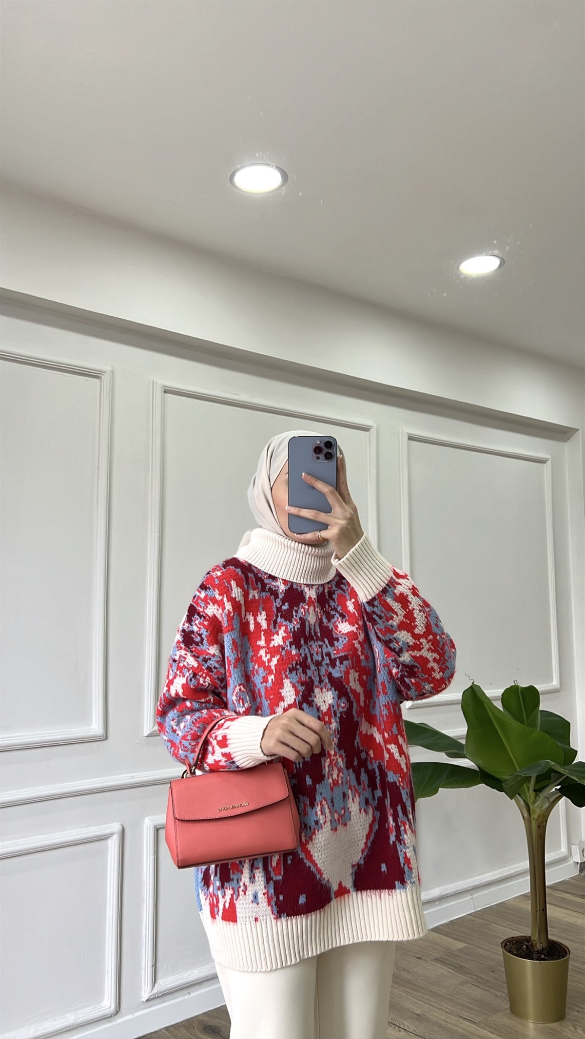 Kırmızı Desenli Triko