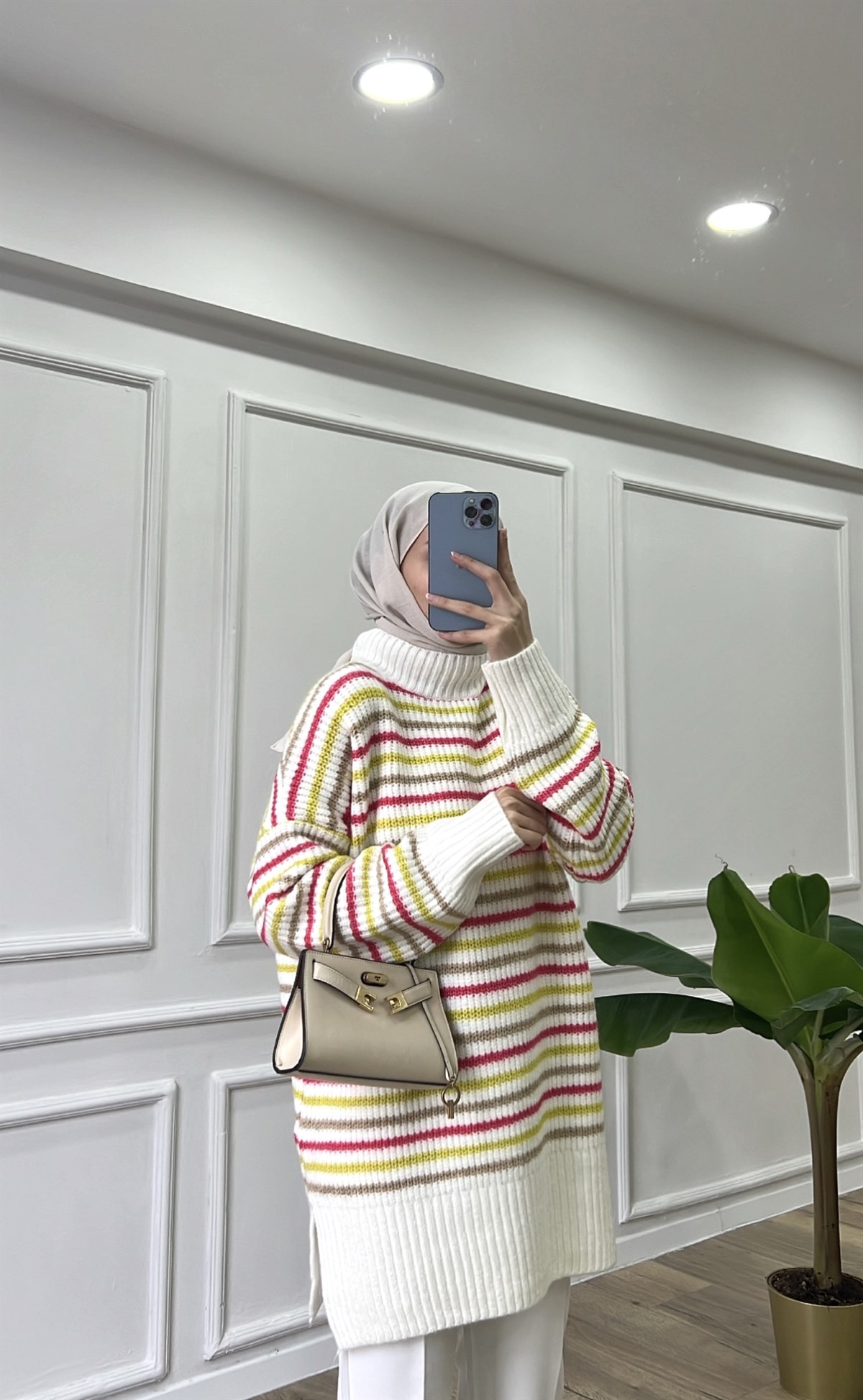 Pembe Çizgili Boğazlı Kazak