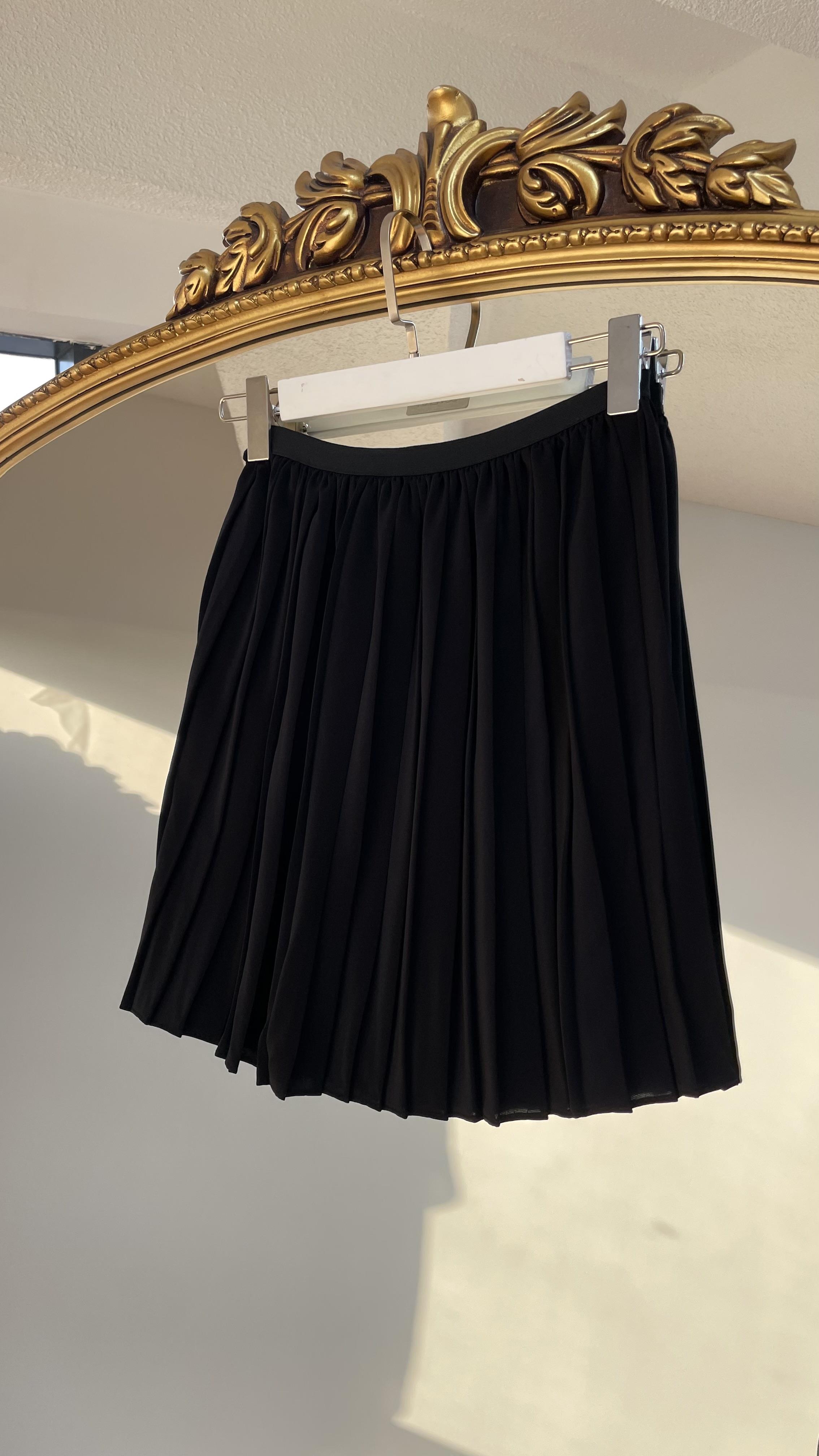 Piliseli Etek İçlik Siyah