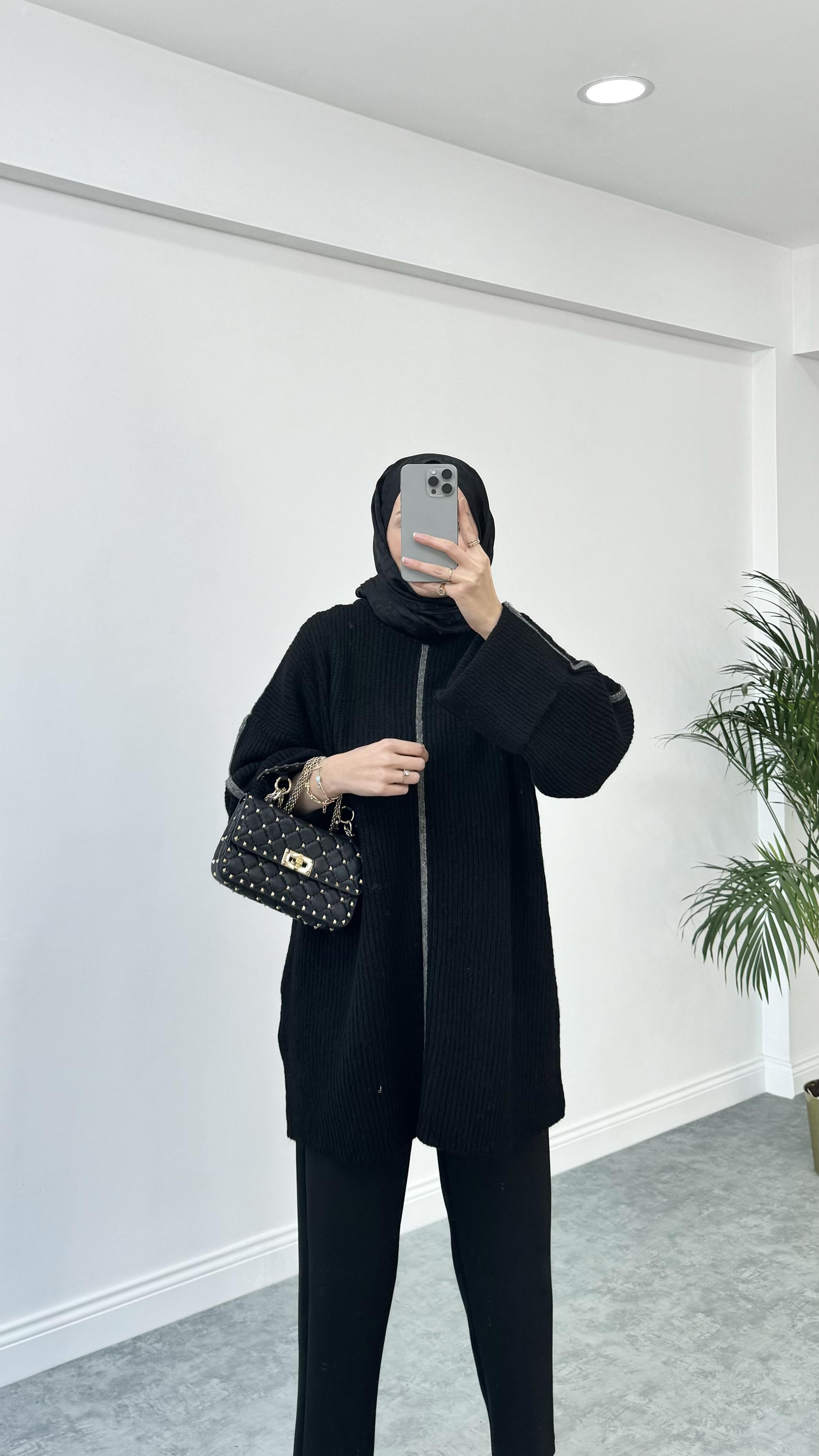 Şertli Yarım Boğaz Kazak Siyah