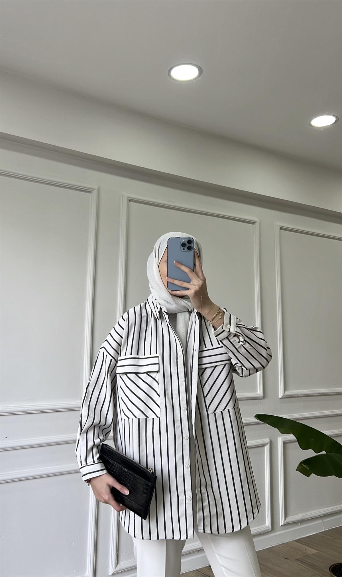 Siyah  Çizgili Gömlek