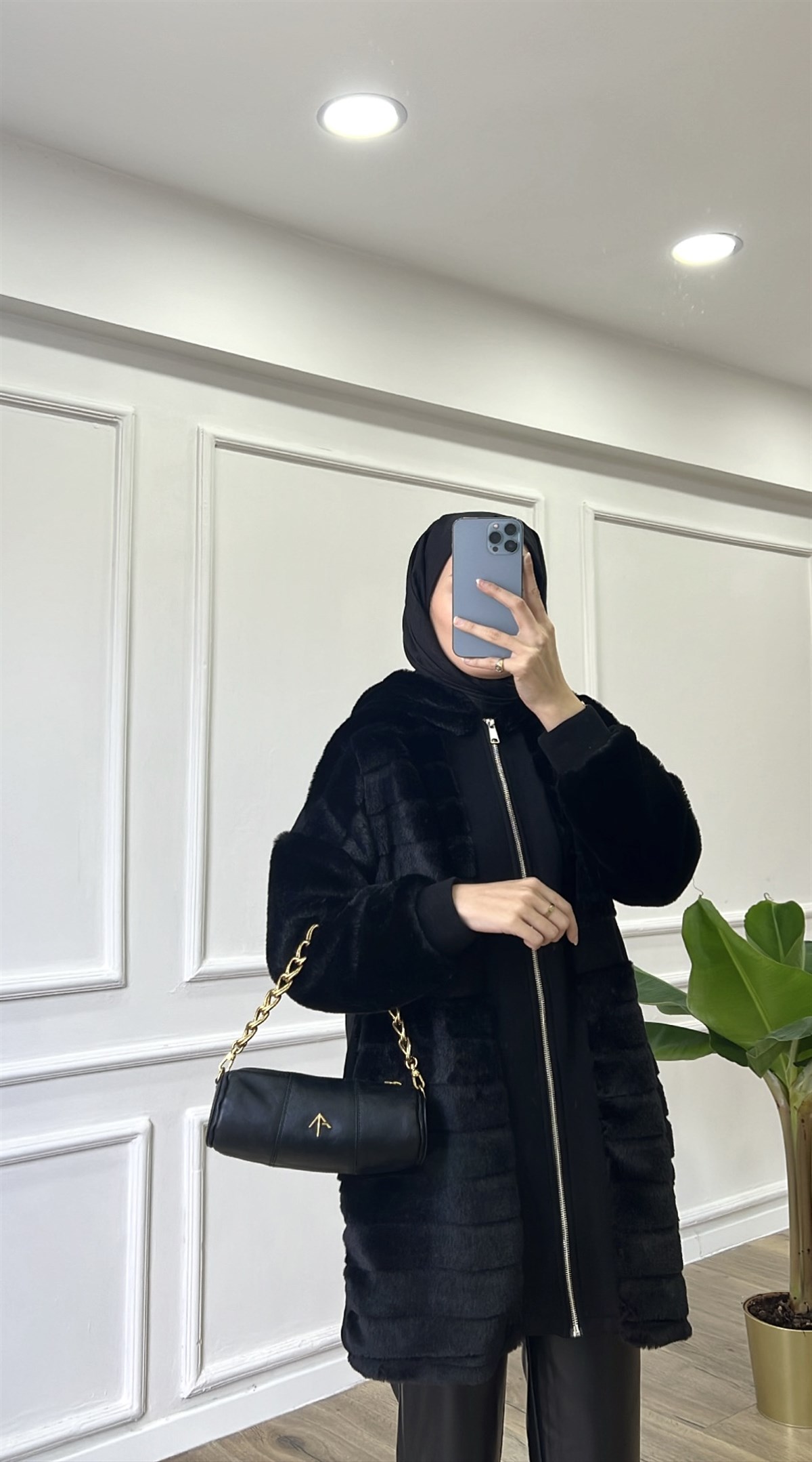 Siyah Kürklü Hırka / Ceket 