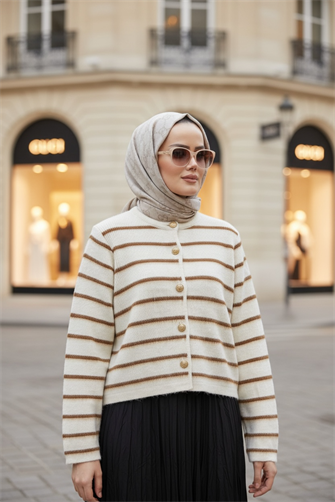 سترة صوفية ناعمة مخططة بأزرار مخططة بأزرار قهوة