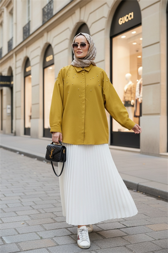 قميص منسوج بحجر اللؤلؤ أصفر