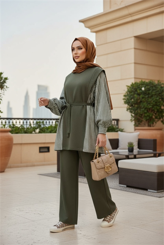 İki İplik Pamuklu Kuşaklı Tesettür Takım | Şık ve Rahat Günlük Kombin Yeşil