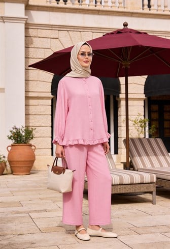 Lavin  Çilek Kumaş Fırfırlı Oversize Pantolonlu Takım-Pembe